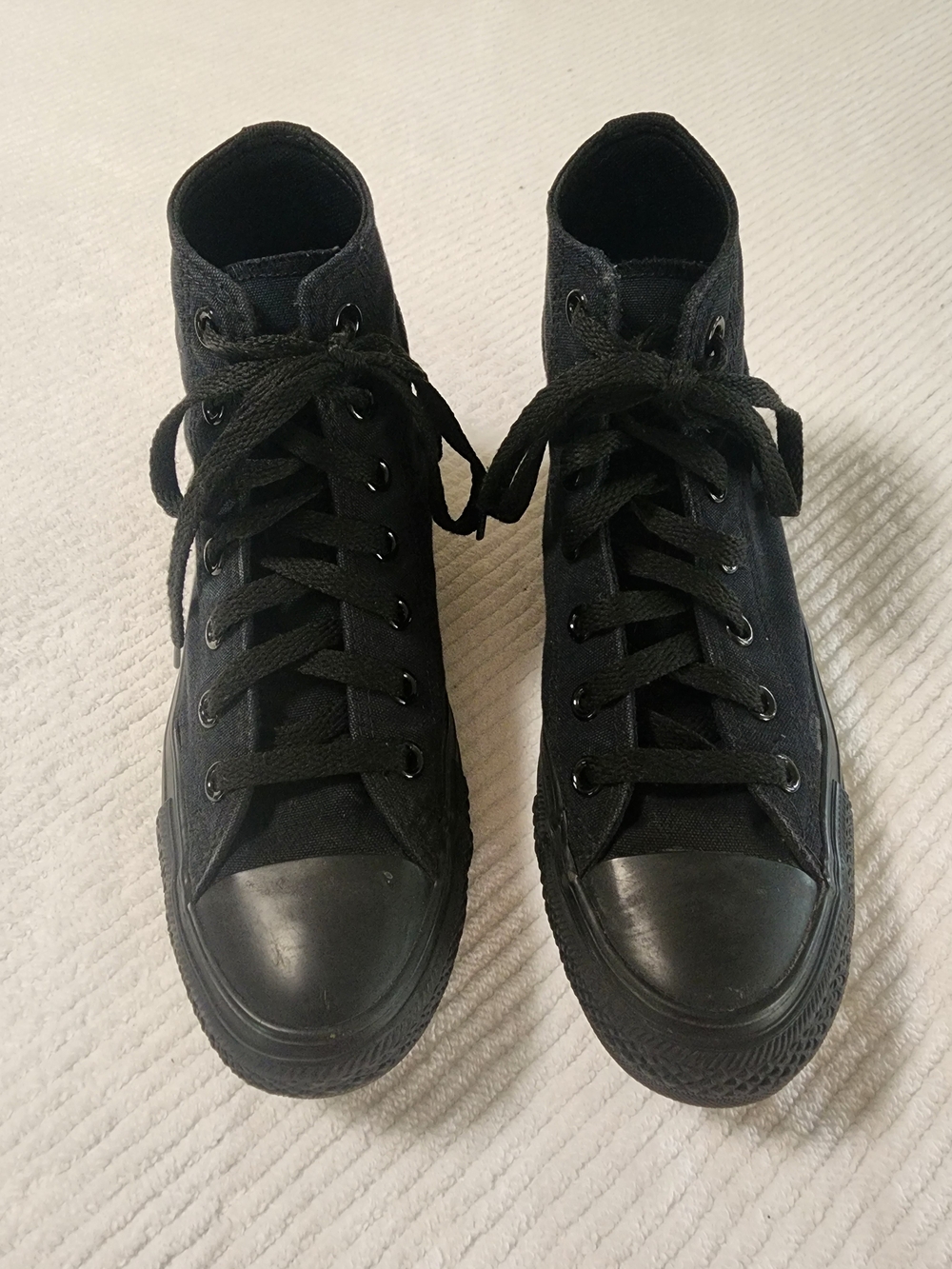Converse Black Interior Tag Sneaker Detail
